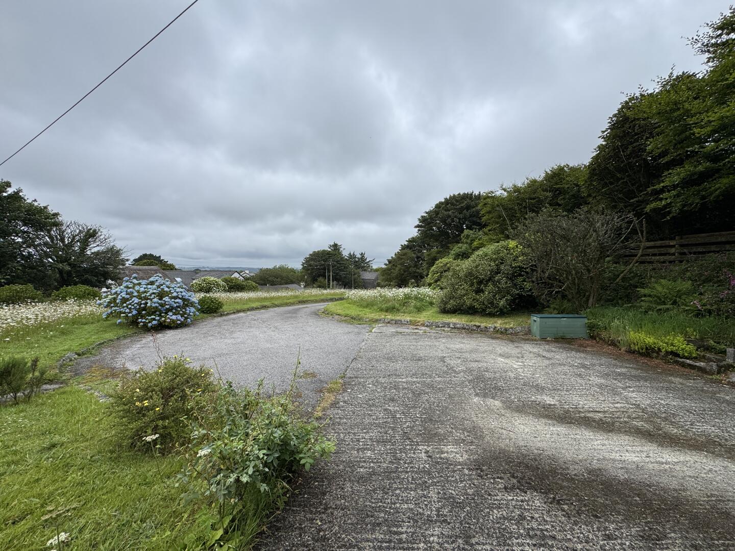 Busveal, Redruth